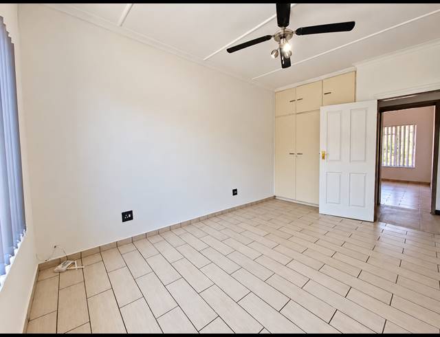 3 BEDROOM TOWNHOUSE FOR SALE IN THREE RIVERS PROPER